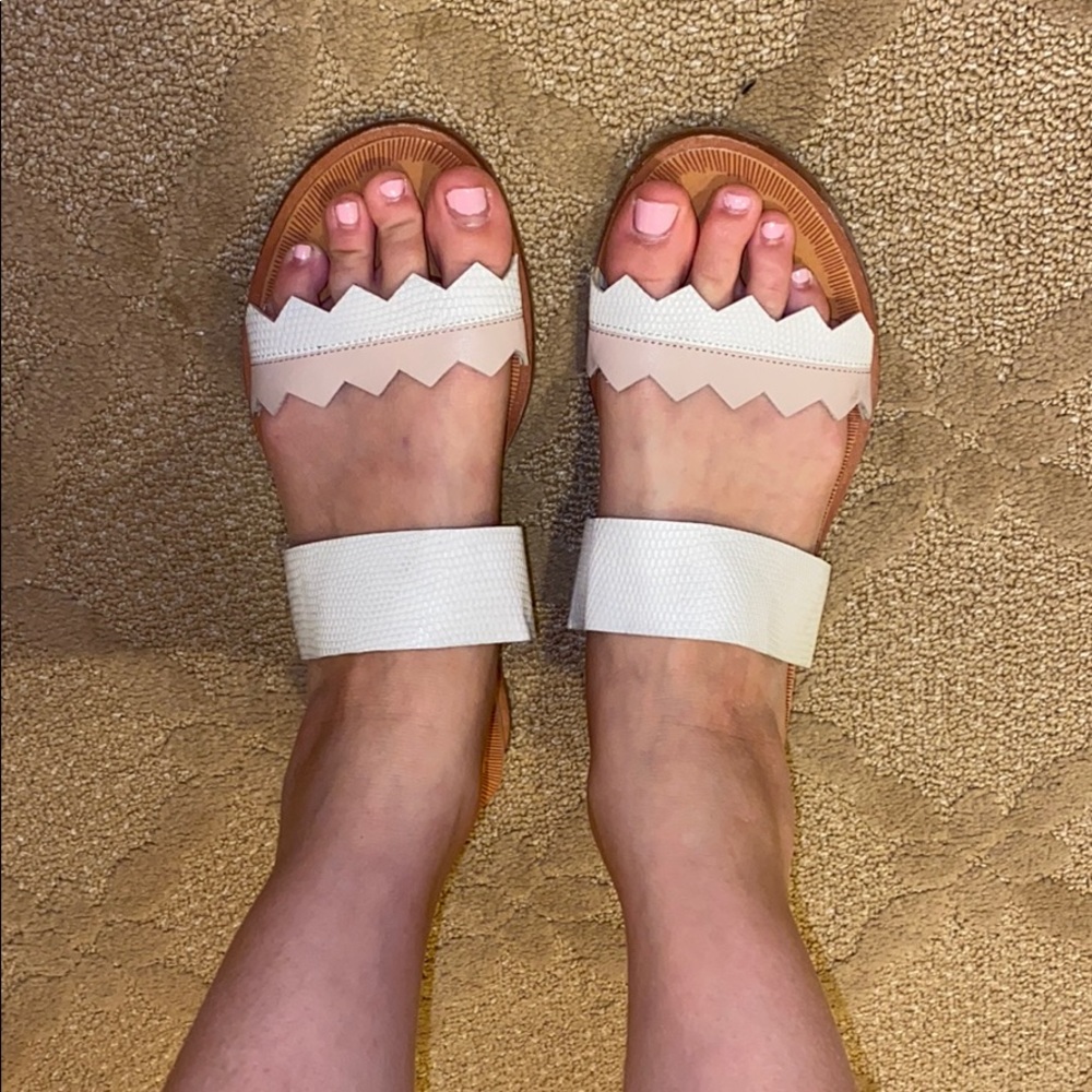 Tiny wedge Slip on Sandals